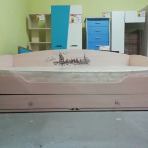 Кровать в Калининграде