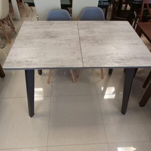 Обеденный стол в Калининграде