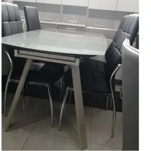 Обеденный стол в Калининграде